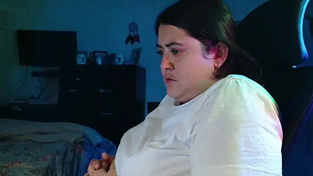 Snapshot of Prill940 chatting on 11/22/25, 07:24 Prill940 online show from 11/22/25, 07:24