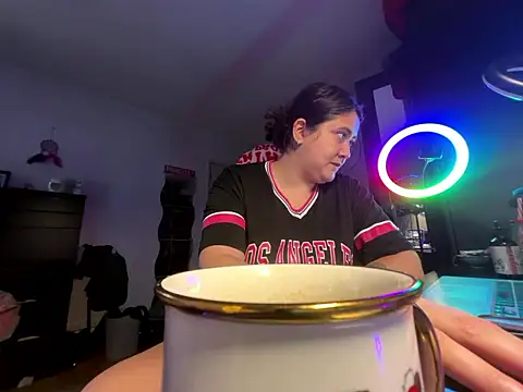 Snapshot of Prill940 chatting on 01/10/26, 08:27 Prill940 online show from 01/10/26, 08:27