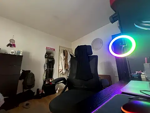 Snapshot of Prill940 chatting on 01/12/26, 09:47 Prill940 online show from 01/12/26, 09:47