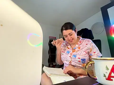 Snapshot of Prill940 chatting on 01/13/26, 10:09 Prill940 online show from 01/13/26, 10:09