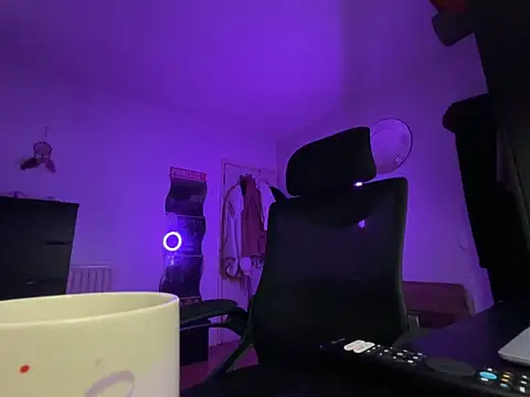 Snapshot of Prill940 chatting on 02/05/26, 06:34 Prill940 online show from 02/05/26, 06:34