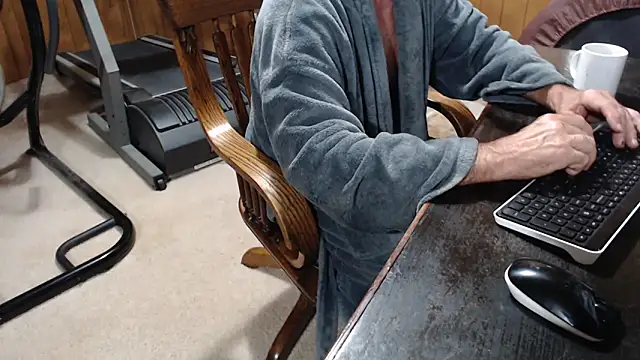 Snapshot of billy471 chatting on 10/04/25, 10:46 billy471 online show from 10/04/25, 10:46