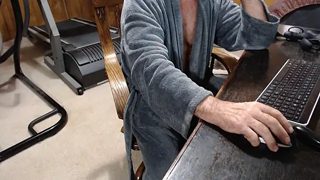 Snapshot of billy471 chatting on 10/09/25, 03:54 billy471 online show from 10/09/25, 03:54