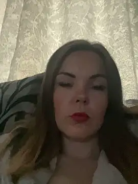 Snapshot of SexyLoLoUK chatting on 09/19/25, 07:10 SexyLoLoUK online show from 09/19/25, 07:10