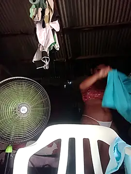 Lucy-Ferr online show from 09/08/25, 04:06