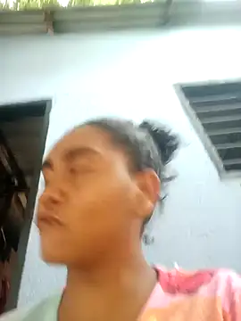 Lucy-Ferr online show from 10/11/25, 06:28