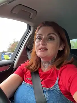 Snapshot of IrishmilfAnna chatting on 11/06/25, 01:12 IrishmilfAnna online show from 11/06/25, 01:12