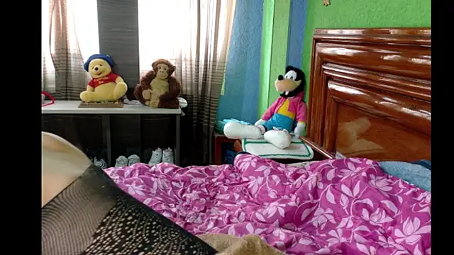  Charlize theron  online show from 04/19/26, 07:27