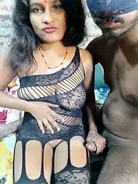 sexy-couple77 online show from 10/12/25, 12:09