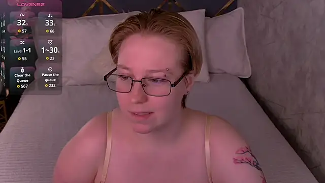 Snapshot of AlexandraGreen chatting on 07/11/26, 09:38 AlexandraGreen online show from 07/11/26, 09:38