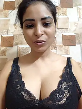 QUEEN-ADITI online show from 09/24/25, 02:26