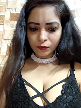 QUEEN-ADITI online show from 09/26/25, 02:54