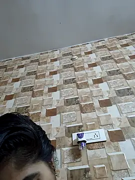 QUEEN-ADITI online show from 10/11/25, 03:54