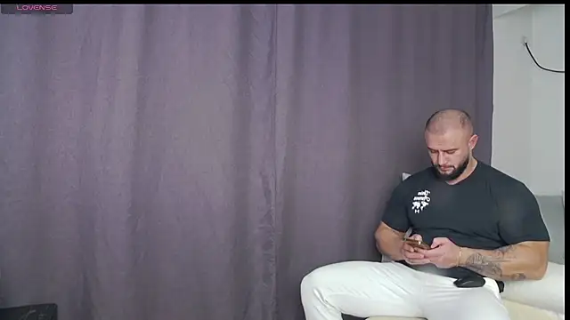 RickyMiami1 online show from 11/20/25, 07:46