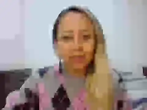 Snapshot of leah_susman chatting on 10/22/25, 02:01 leah susman online show from 10/22/25, 02:01