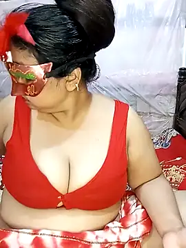Snapshot of Tanisha-Chy chatting on 10/23/25, 04:50 Tanisha-Chy online show from 10/23/25, 04:50