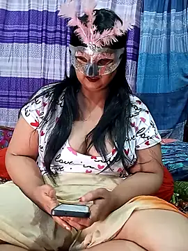 Snapshot of Tanisha-Chy chatting on 04/29/26, 05:41 Tanisha-Chy online show from 04/29/26, 05:41