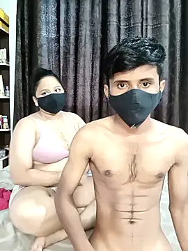 Beautiful couple 70 online show from 10/19/25, 12:06