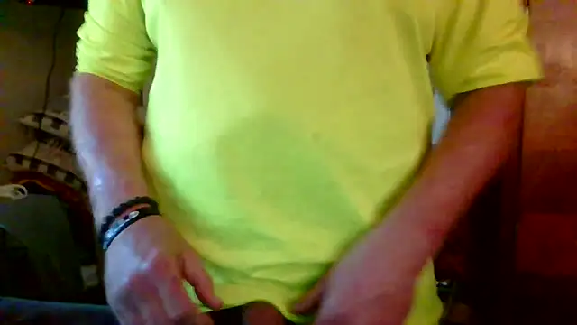 Snapshot of southernflair chatting on 01/05/26, 08:56 southernflair online show from 01/05/26, 08:56