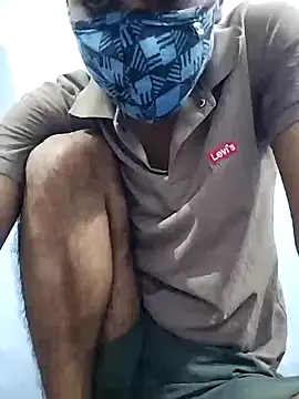 Snapshot of YourTarzan chatting on 09/18/25, 05:09 YourTarzan online show from 09/18/25, 05:09