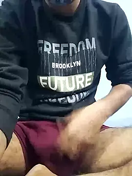 Snapshot of YourTarzan chatting on 10/28/25, 10:19 YourTarzan online show from 10/28/25, 10:19