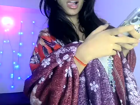 its siya  online show from 11/24/25, 09:20