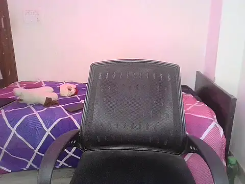 Snapshot of its_siya_ chatting on 06/30/26, 09:27 its siya online show from 06/30/26, 09:27