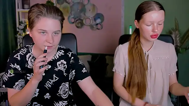 khloebeauty online show from 09/24/25, 05:44