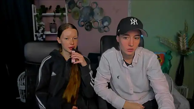 khloebeauty online show from 10/04/25, 07:12