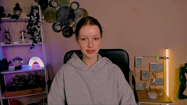 Snapshot of khloebeauty chatting on 05/11/26, 05:46 khloebeauty online show from 05/11/26, 05:46