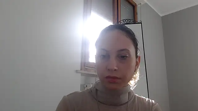 Snapshot of L_Sofia chatting on 09/30/25, 02:44 L Sofia online show from 09/30/25, 02:44