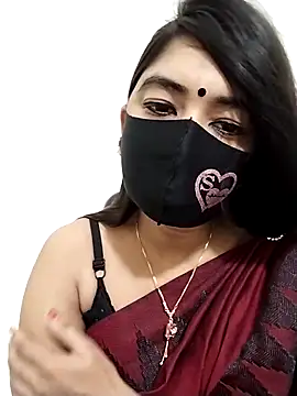 Puja-Rane online show from 09/20/25, 02:45