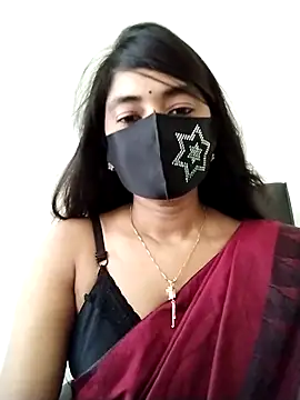 Puja-Rane online show from 10/18/25, 02:58