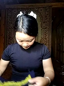 Snapshot of lusy-000 chatting on 09/28/25, 02:17 lusy-000 online show from 09/28/25, 02:17