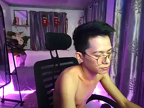 Skinny CumLoader69 online show from 11/17/25, 04:57