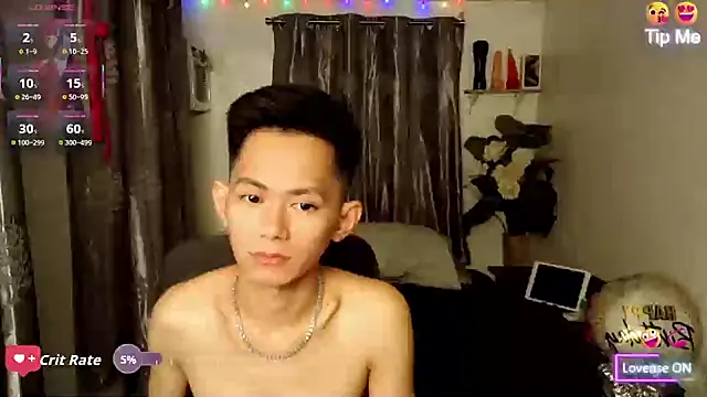Snapshot of Skinny_CumLoader69 chatting on 06/28/26, 06:25 Skinny CumLoader69 online show from 06/28/26, 06:25