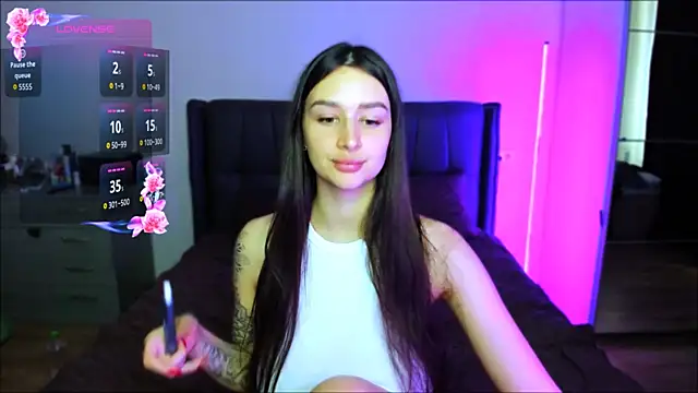 Veronica Larsson online show from 09/11/25, 08:47