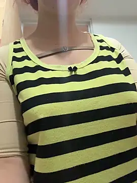 bri von dhara   online show from 09/11/25, 03:12