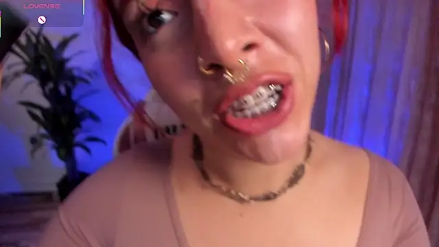 bri von dhara   online show from 09/16/25, 03:35