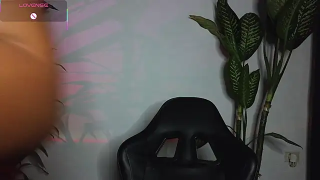 bri von dhara   online show from 03/25/26, 10:38