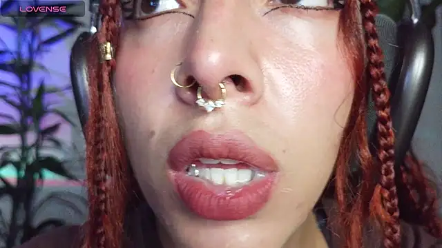 bri von dhara   online show from 04/01/26, 12:11