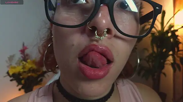 bri von dhara   online show from 06/11/26, 04:38