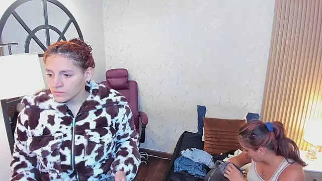 aliceandsia online show from 02/16/26, 07:21