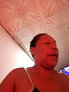 Naomi-Mature online show from 02/06/26, 09:45