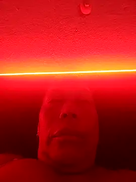 Naomi-Mature online show from 04/20/26, 09:34