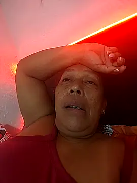 Naomi-Mature online show from 04/29/26, 10:41