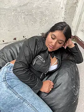 SharaRous online show from 03/04/26, 05:41