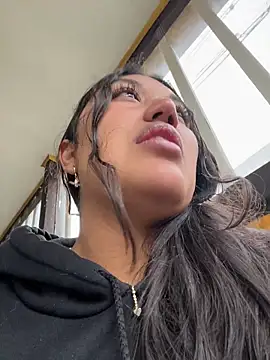 SharaRous online show from 03/11/26, 12:11