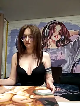 SophiaHarris online show from 09/28/25, 12:32