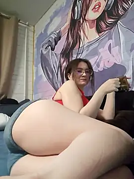 SophiaHarris online show from 10/13/25, 02:28